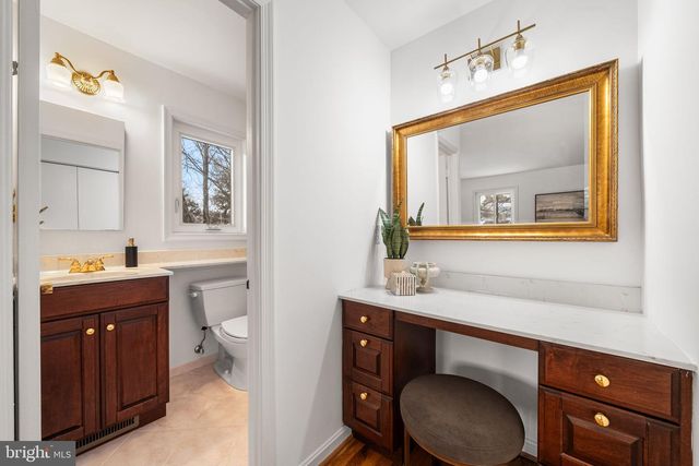 9600 HELENWOOD DR, Fairfax, VA 22032