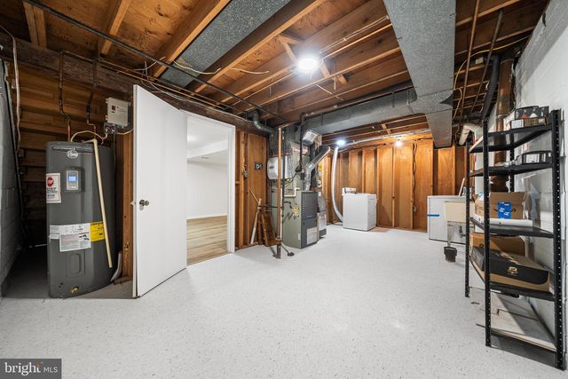 9600 HELENWOOD DR, Fairfax, VA 22032