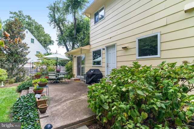 9600 HELENWOOD DR, Fairfax, VA 22032