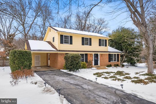 9600 HELENWOOD DR, Fairfax, VA 22032