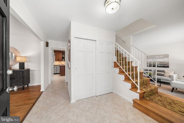 9600 HELENWOOD DR, Fairfax, VA 22032