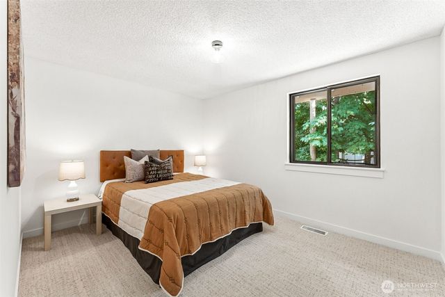 2608 32nd Avenue SE, Puyallup, WA 98374