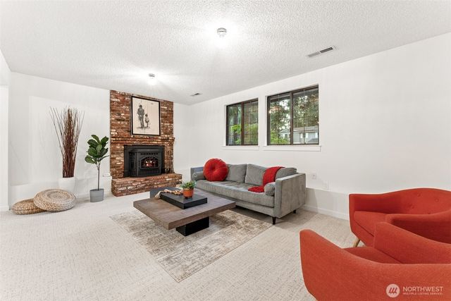2608 32nd Avenue SE, Puyallup, WA 98374