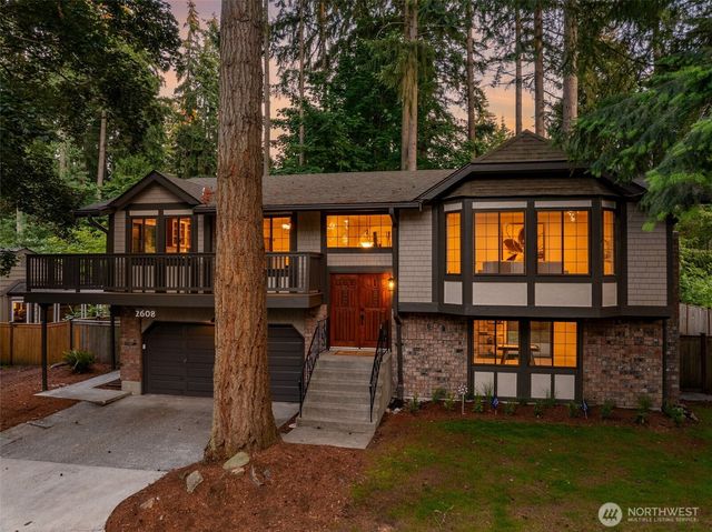 2608 32nd Avenue SE, Puyallup, WA 98374