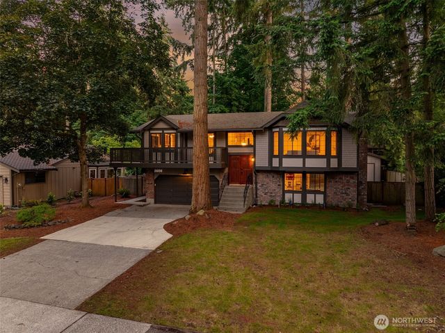 2608 32nd Avenue SE, Puyallup, WA 98374