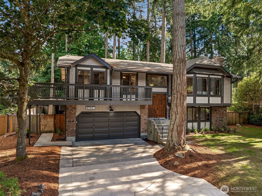 2608 32nd Avenue SE, Puyallup, WA 98374
