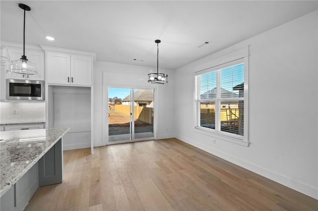 7002 High Meadow Boulevard, Bentonville, AR 72713