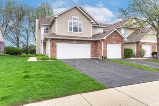 3015 Kentshire Circle 3015, Naperville, IL 60564