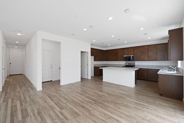6016 Sunscape Way, Roseville, CA 95747