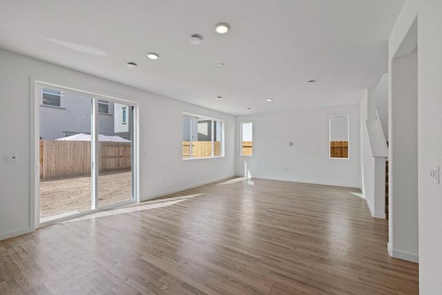 6016 Sunscape Way, Roseville, CA 95747