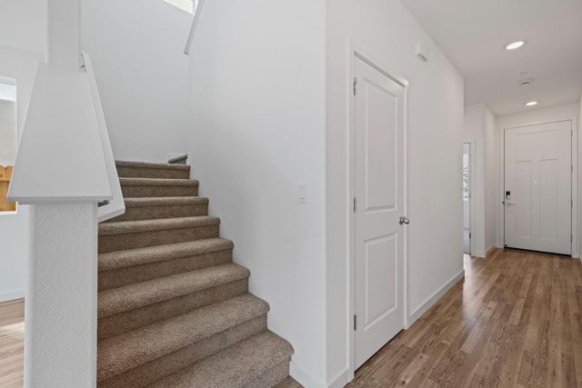 6016 Sunscape Way, Roseville, CA 95747