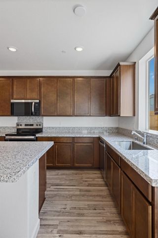 6016 Sunscape Way, Roseville, CA 95747