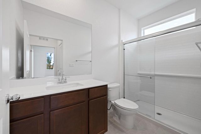 6016 Sunscape Way, Roseville, CA 95747