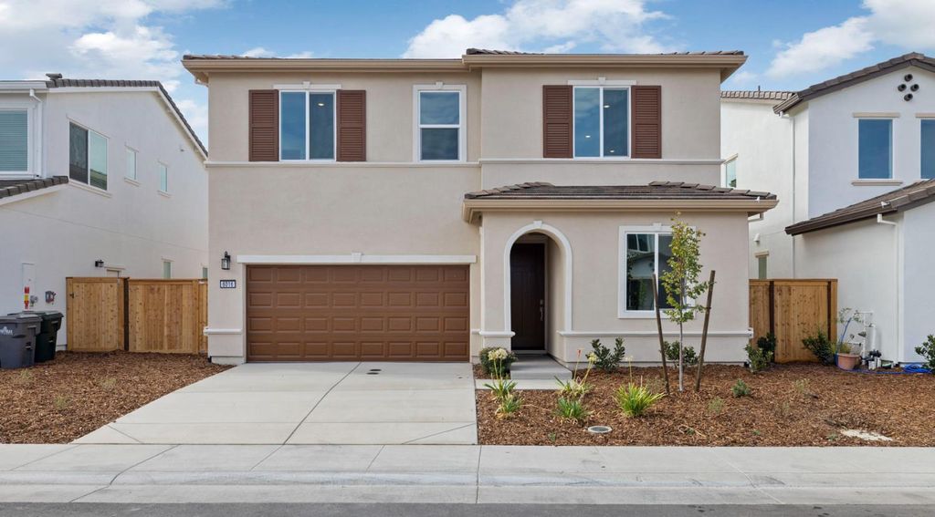 6016 Sunscape Way, Roseville, CA 95747