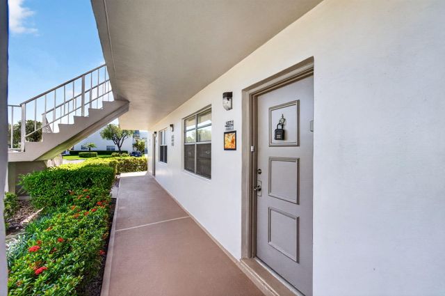 167 Normandy Lane, Delray Beach, FL 33484