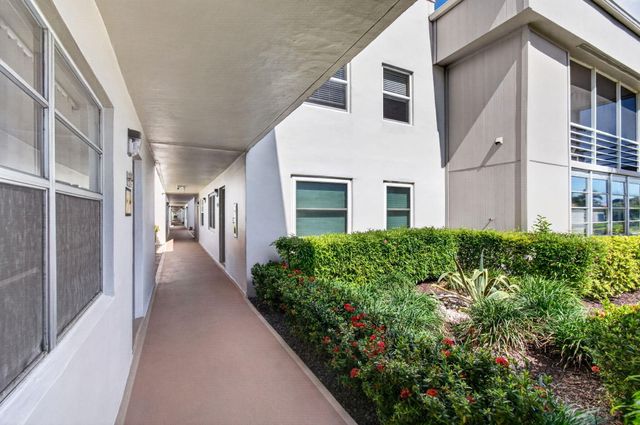 167 Normandy Lane, Delray Beach, FL 33484