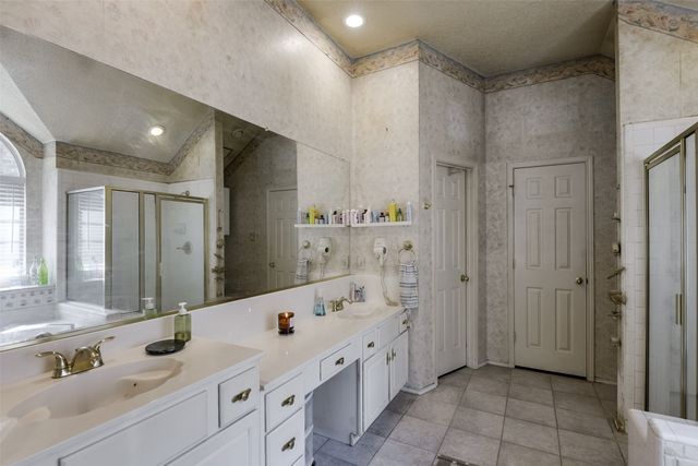 4613 Devonshire Drive, Grand Prairie, TX 75052