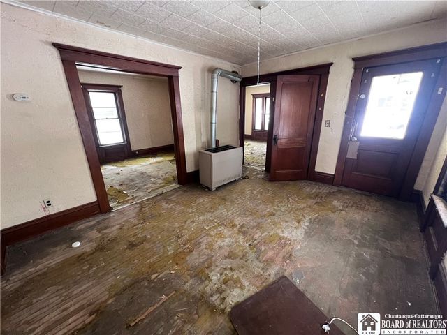 47 Charles Street, Jamestown, NY 14701