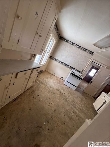 47 Charles Street, Jamestown, NY 14701