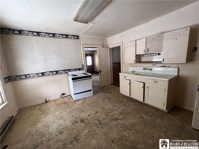 47 Charles Street, Jamestown, NY 14701