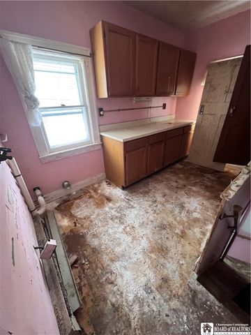 47 Charles Street, Jamestown, NY 14701