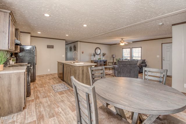 8464 Reedy Creek Road, Bristol, VA 24202