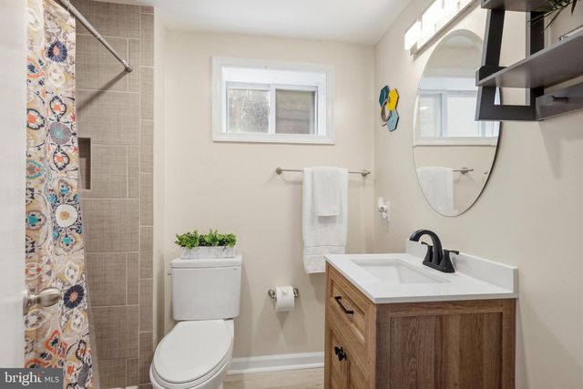 48 W TAYLOR RUN PKWY, Alexandria, VA 22314