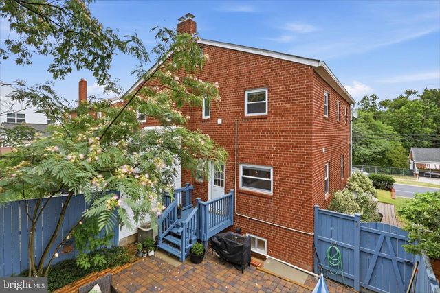 48 W TAYLOR RUN PKWY, Alexandria, VA 22314