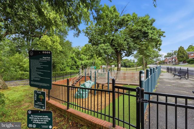 48 W TAYLOR RUN PKWY, Alexandria, VA 22314