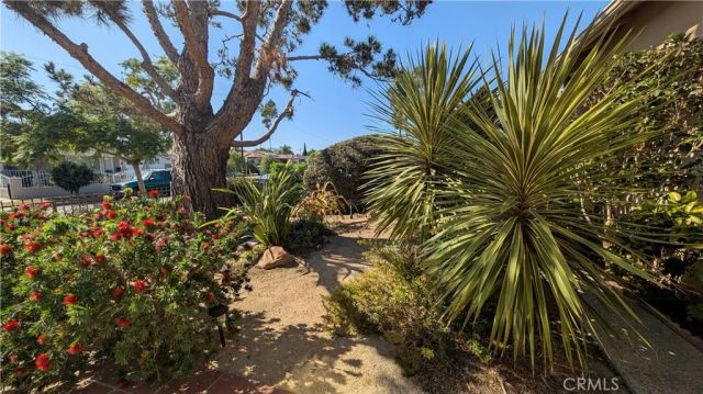 13706 S Berendo, Gardena, CA 90247