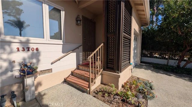 13706 S Berendo, Gardena, CA 90247