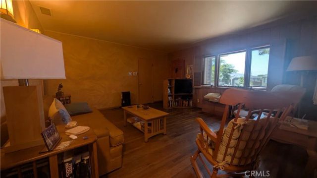 13706 S Berendo, Gardena, CA 90247
