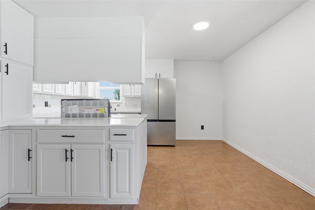 2116 Chelsea Drive, Edgecliff Village, TX 76134