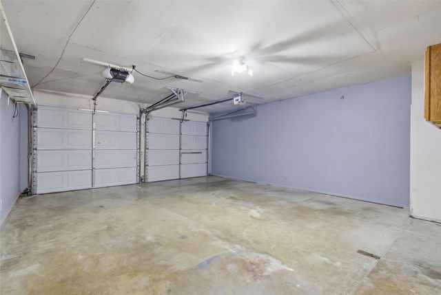 2116 Chelsea Drive, Edgecliff Village, TX 76134