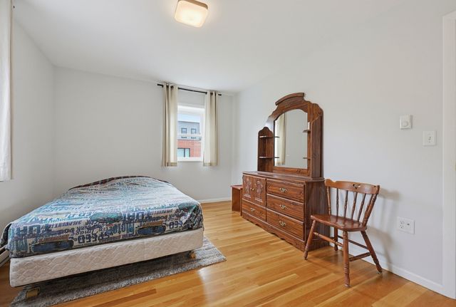 1185 Adams St 17, Boston, MA 02124