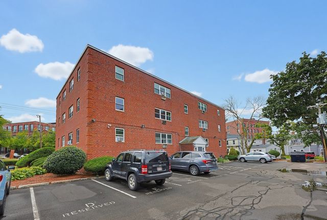 1185 Adams St 17, Boston, MA 02124