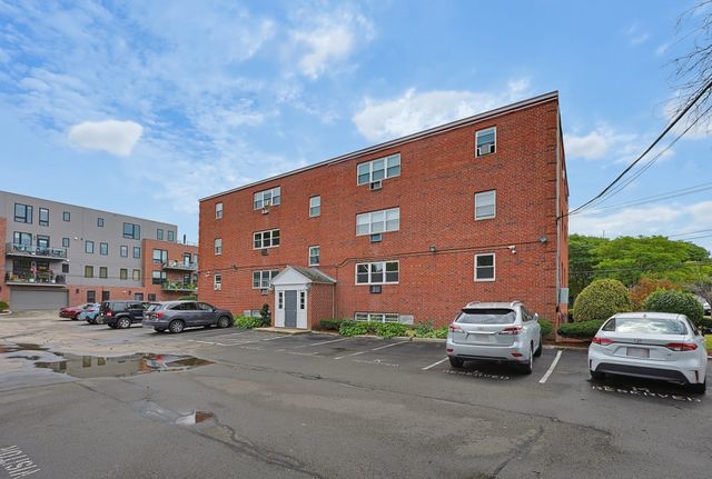 1185 Adams St 17, Boston, MA 02124