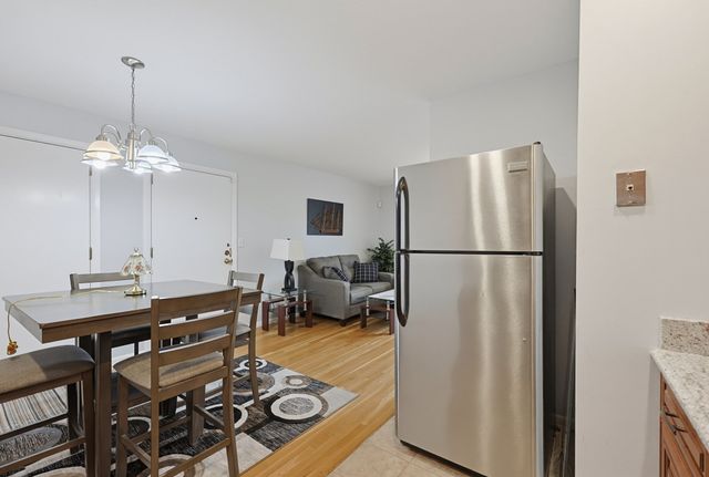 1185 Adams St 17, Boston, MA 02124