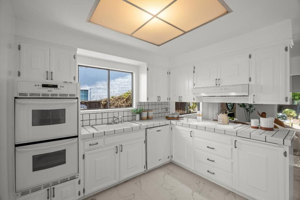Image 10 of property listing at 1229 Beach Park Boulevard, Foster City, CA 94404