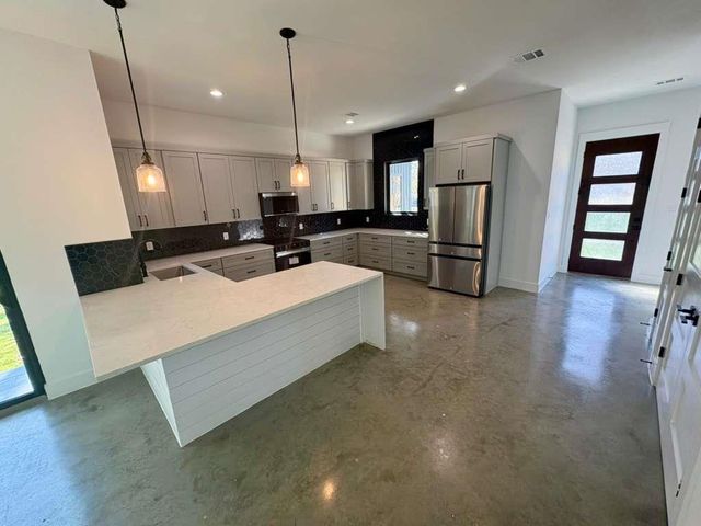 10209 Gail RD, Austin, TX 78748