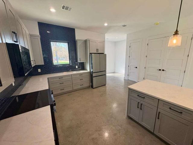 10209 Gail RD, Austin, TX 78748