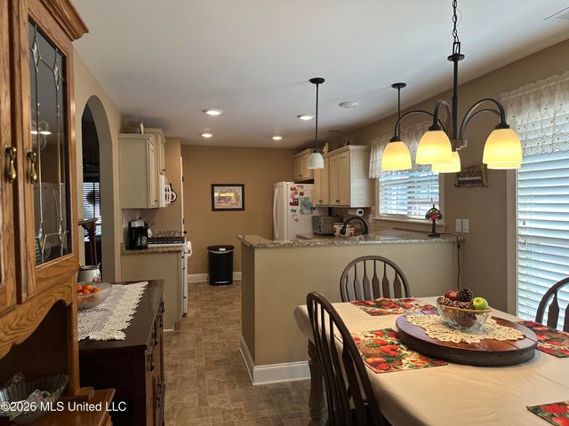 4933 W Margarette Circle, Olive Branch, MS 38654