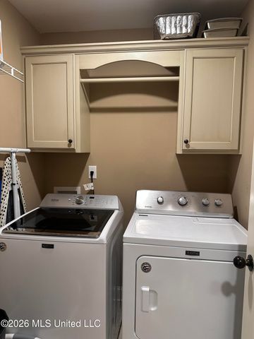 4933 W Margarette Circle, Olive Branch, MS 38654