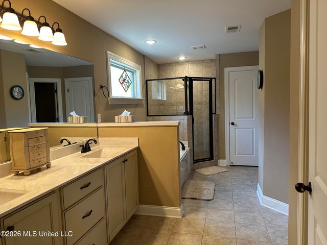 4933 W Margarette Circle, Olive Branch, MS 38654