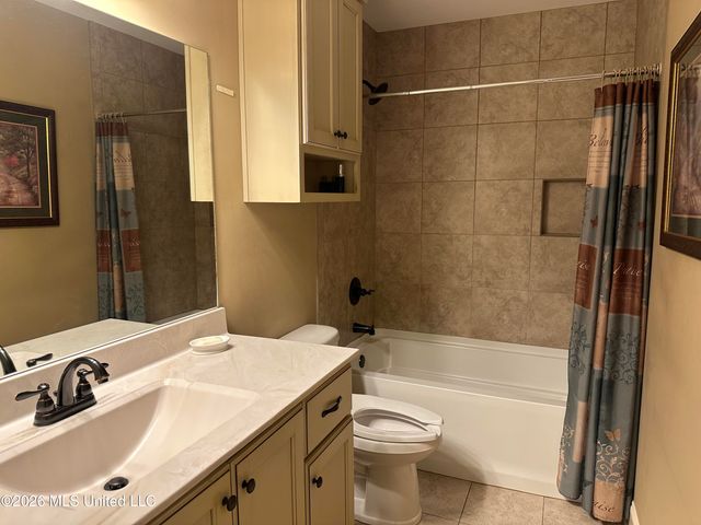 4933 W Margarette Circle, Olive Branch, MS 38654