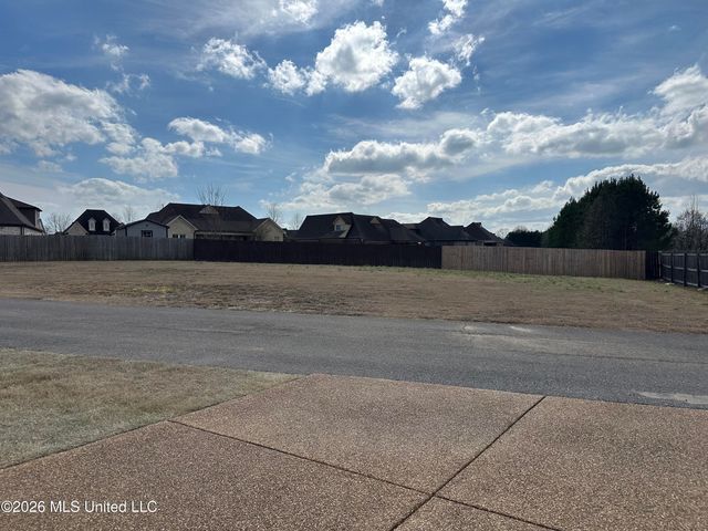 4933 W Margarette Circle, Olive Branch, MS 38654
