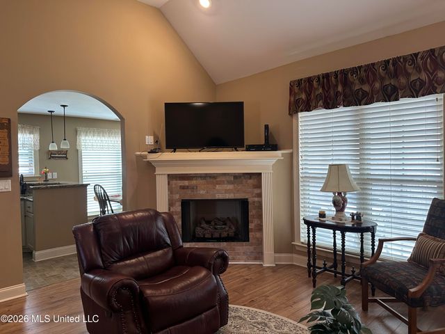 4933 W Margarette Circle, Olive Branch, MS 38654