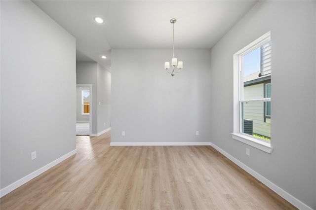 1052 Lilly Lane, Bellville, TX 77418