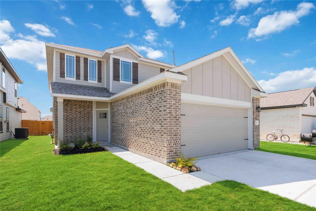 1052 Lilly Lane, Bellville, TX 77418