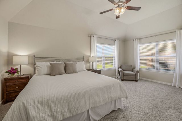 1021 Morningside Drive, Burleson, TX 76028